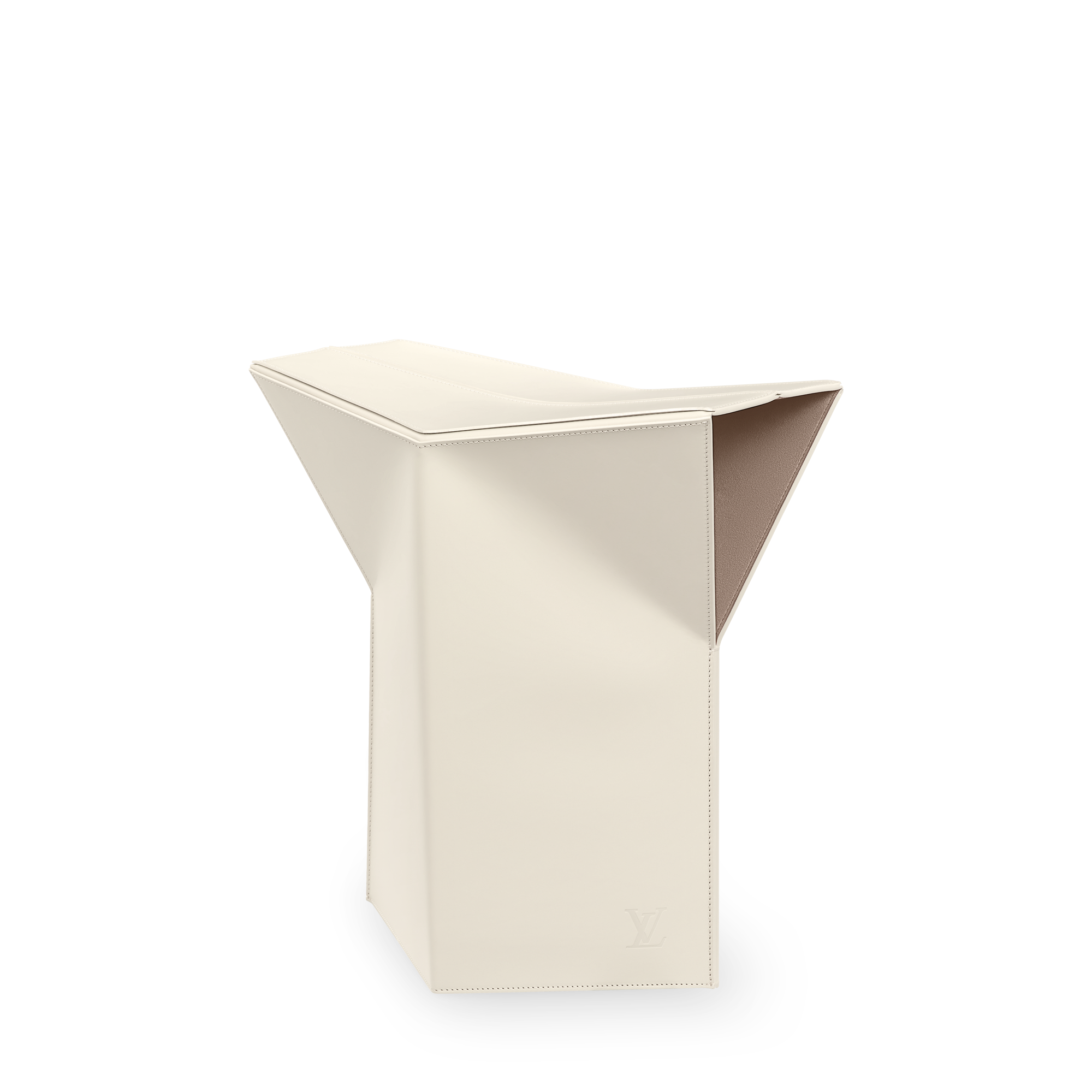 Stool By Atelier Oï  in ทรังก์ การเดินทาง และ บ้าน
