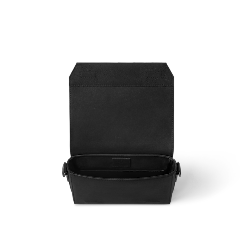 กระเป๋าแมสเซนเจอร์รุ่น Takeoff PM LV Aerogram in ผลิตภัณฑ์ใหม่'s สำหรับผู้ชาย New Formal collections by Louis Vuitton (การย่อ/ขยายผลิตภัณฑ์)