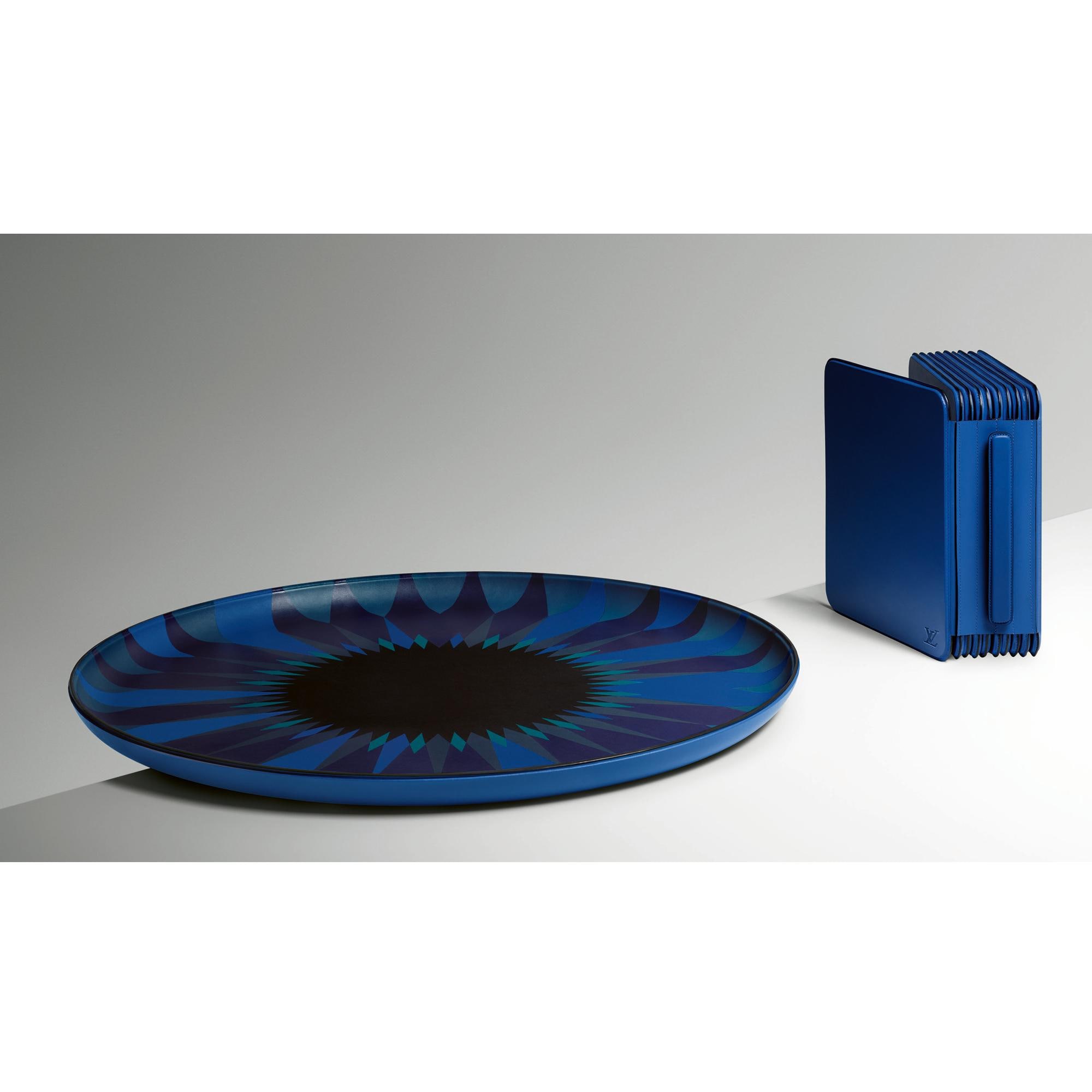 Talisman Table GM by India Mahdavi  in ทรังก์ การเดินทาง และ บ้าน