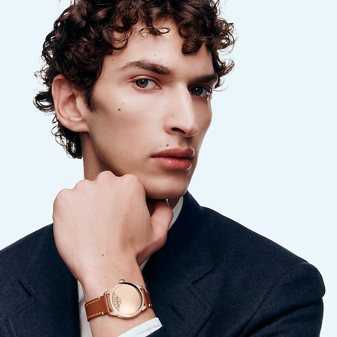 นาฬิการุ่น Tambour Convergence ระบบอัตโนมัติ 37 มม. พิงค์โกลด์ in นาฬิกา's นาฬิกาข้อมือแบรนด์หรู } collections by Louis Vuitton (การย่อ/ขยายผลิตภัณฑ์)