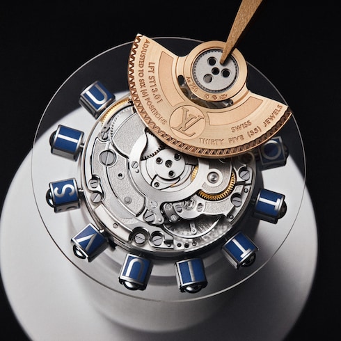 นาฬิการุ่น Tambour Spin Time Air ระบบอัตโนมัติ 42.5 มม. ไวท์โกลด์ in นาฬิกา's คอลเลกชันทั้งหมด } collections by Louis Vuitton