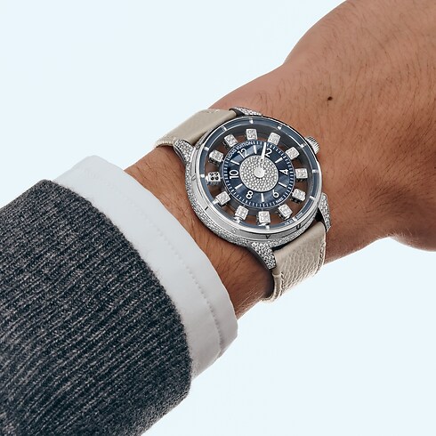 นาฬิการุ่น Tambour Taiko Spin Time Air ระบบอัตโนมัติ 42.5 มม. ไวท์โกลด์ Hawk’s eye และเพชร in นาฬิกา's นาฬิกาข้อมือแบรนด์หรู } collections by Louis Vuitton (การย่อ/ขยายผลิตภัณฑ์)