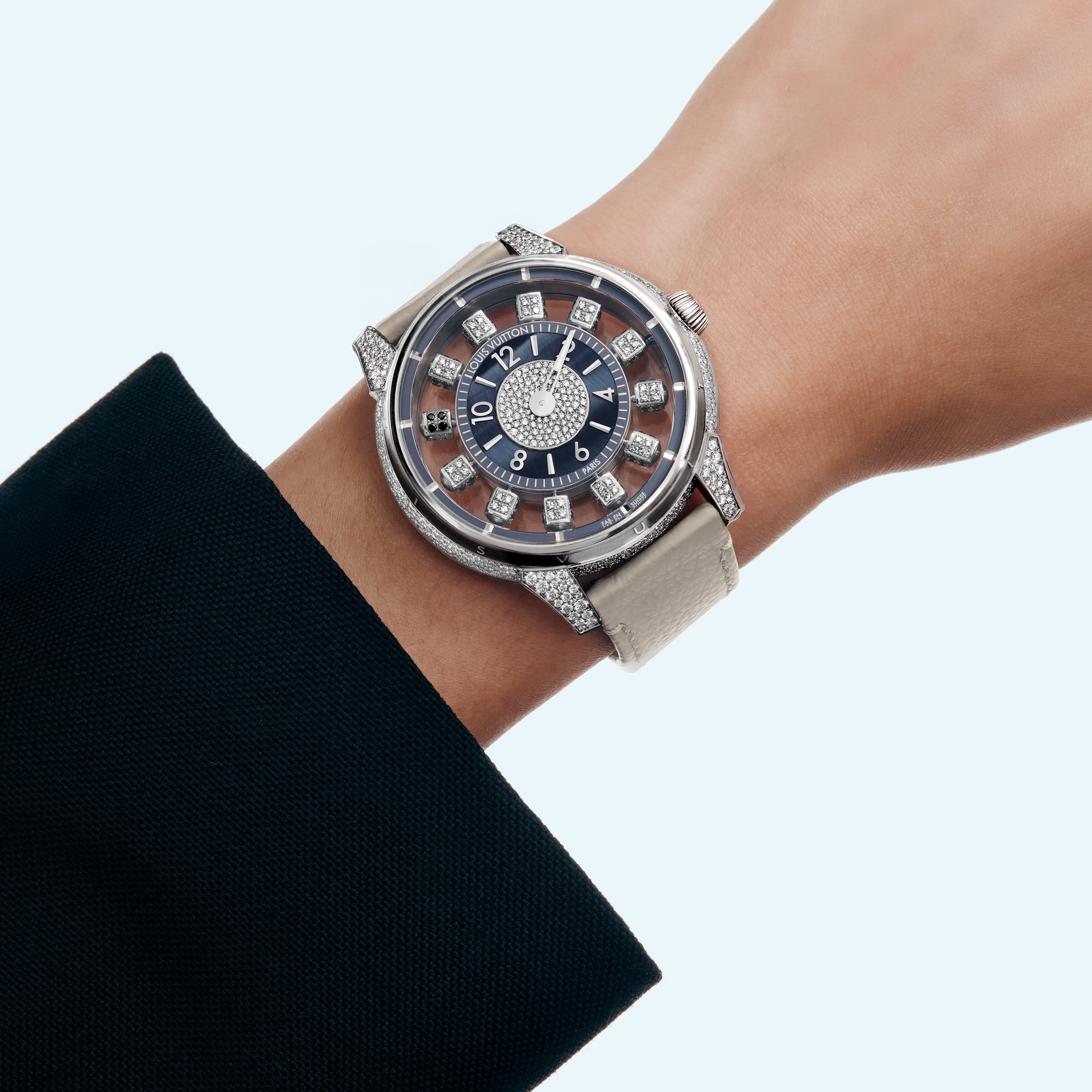 นาฬิการุ่น Tambour Taiko Spin Time Air ระบบอัตโนมัติ 42.5 มม. ไวท์โกลด์ Hawk’s eye และเพชร  in นาฬิกา