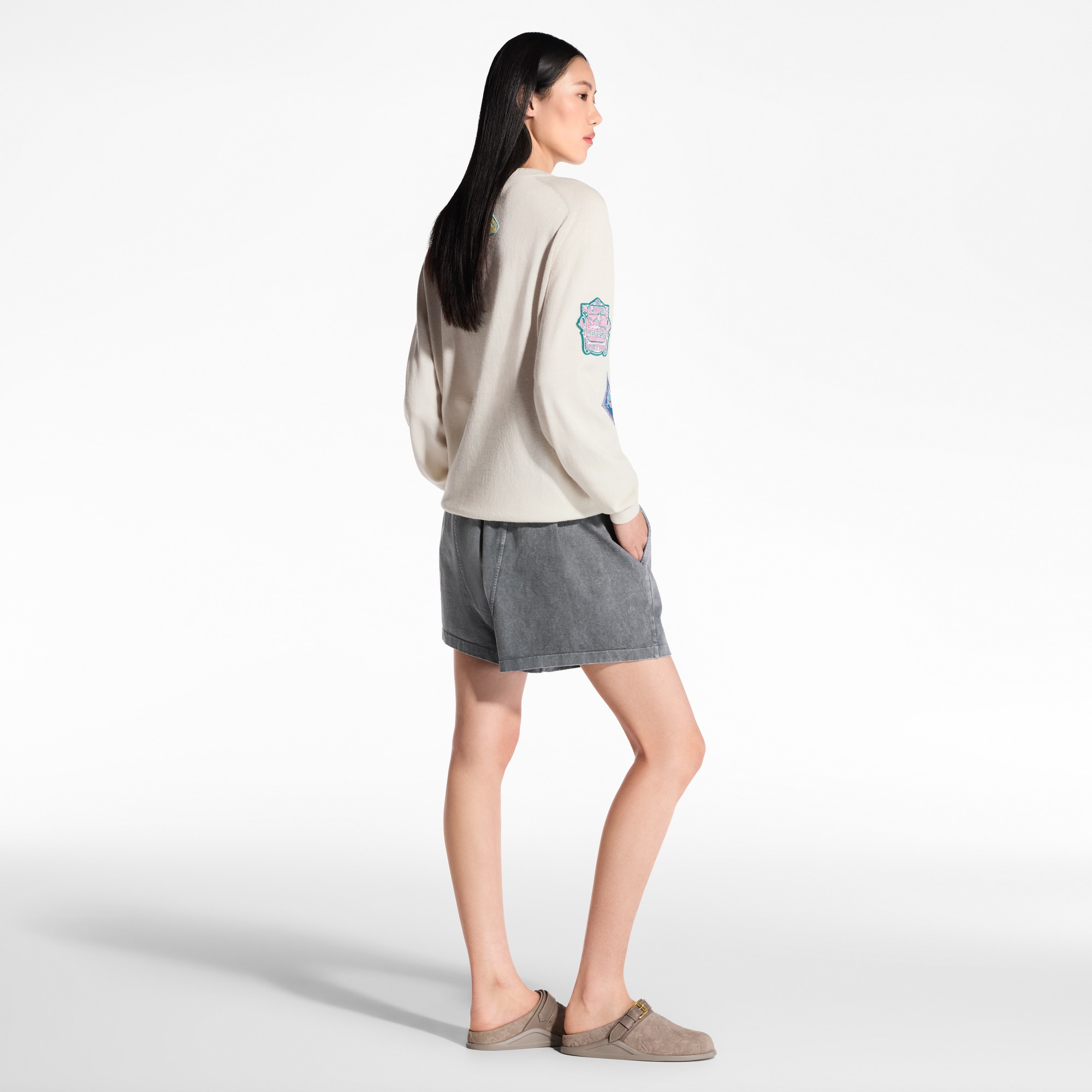 เสื้อพูลโอเวอร์แคชเมียร์ลาย Travel Patch  in ผู้หญิง