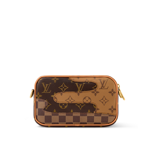 กระเป๋าสตางค์แบบสะพายรุ่น Trocadéro แคนวาสประเภทอื่น in ผู้ชาย's กระเป๋าสตางค์และผลิตภัณฑ์เครื่องหนังขนาดเล็ก กระเป๋ามินิ collections by Louis Vuitton (การย่อ/ขยายผลิตภัณฑ์)