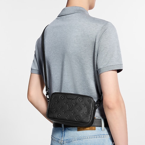 กระเป๋าสะพายข้างรุ่น Trocadéro หนัง Monogram Shadow in ผู้ชาย's กระเป๋าสตางค์และผลิตภัณฑ์เครื่องหนังขนาดเล็ก กระเป๋ามินิ collections by Louis Vuitton (การย่อ/ขยายผลิตภัณฑ์)