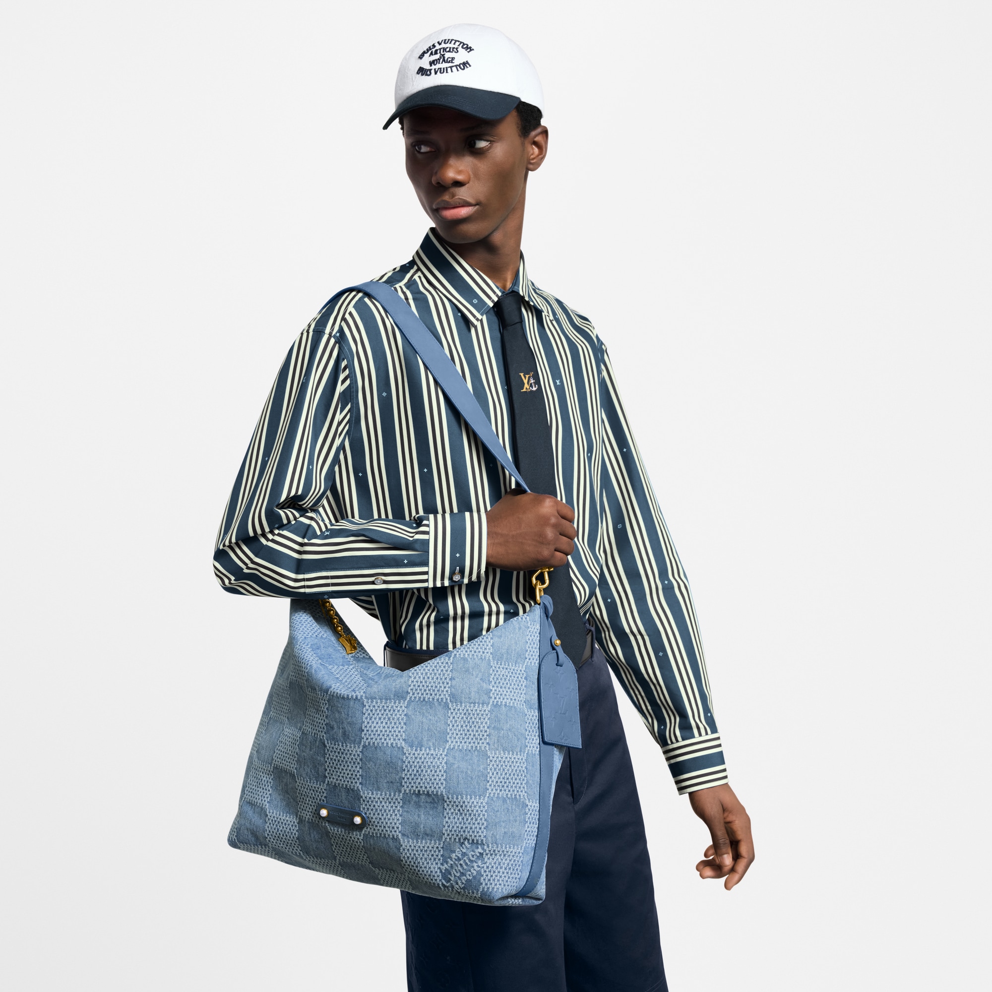 กระเป๋ารุ่น Vagabond Hobo Damier ประเภทอื่น in กระเป๋าและผลิตภัณฑ์เครื่องหนังขนาดเล็ก