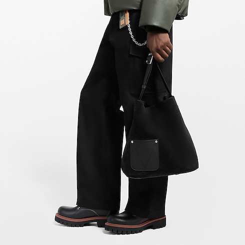 กระเป๋าทรง Hobo รุ่น Verso H38 in กระเป๋าและผลิตภัณฑ์เครื่องหนังขนาดเล็ก's สำหรับผู้ชาย ผลิตภัณฑ์ใหม่ล่าสุด collections by Louis Vuitton (การย่อ/ขยายผลิตภัณฑ์)