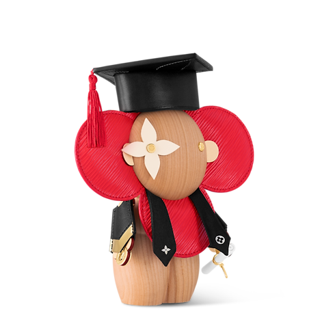 ตุ๊กตา Vivienne Graduate in ทรังก์ การเดินทาง และ บ้าน's กีฬาและไลฟสไตล์ ไลฟสไตล์และตุ๊กตาน้องวิเวียน collections by Louis Vuitton (การย่อ/ขยายผลิตภัณฑ์)