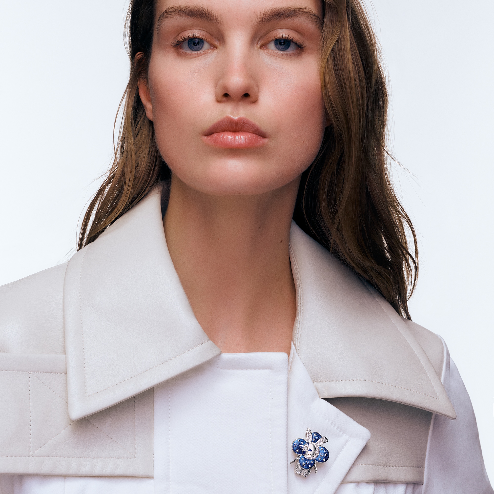 จี้ Vivienne Rabbit ไวท์โกลด์ แลคเกอร์ เพชร และอัญมณี  in Les Extraordinaires