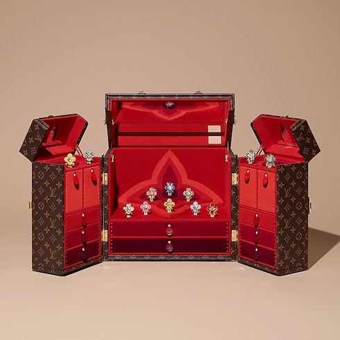 จี้ Vivienne Rat ทอง 3 ชนิด แลคเกอร์ เพชร และอัญมณี in Les Extraordinaires's จิวเวลรี่ สร้อยคอและจี้ collections by Louis Vuitton (การย่อ/ขยายผลิตภัณฑ์)
