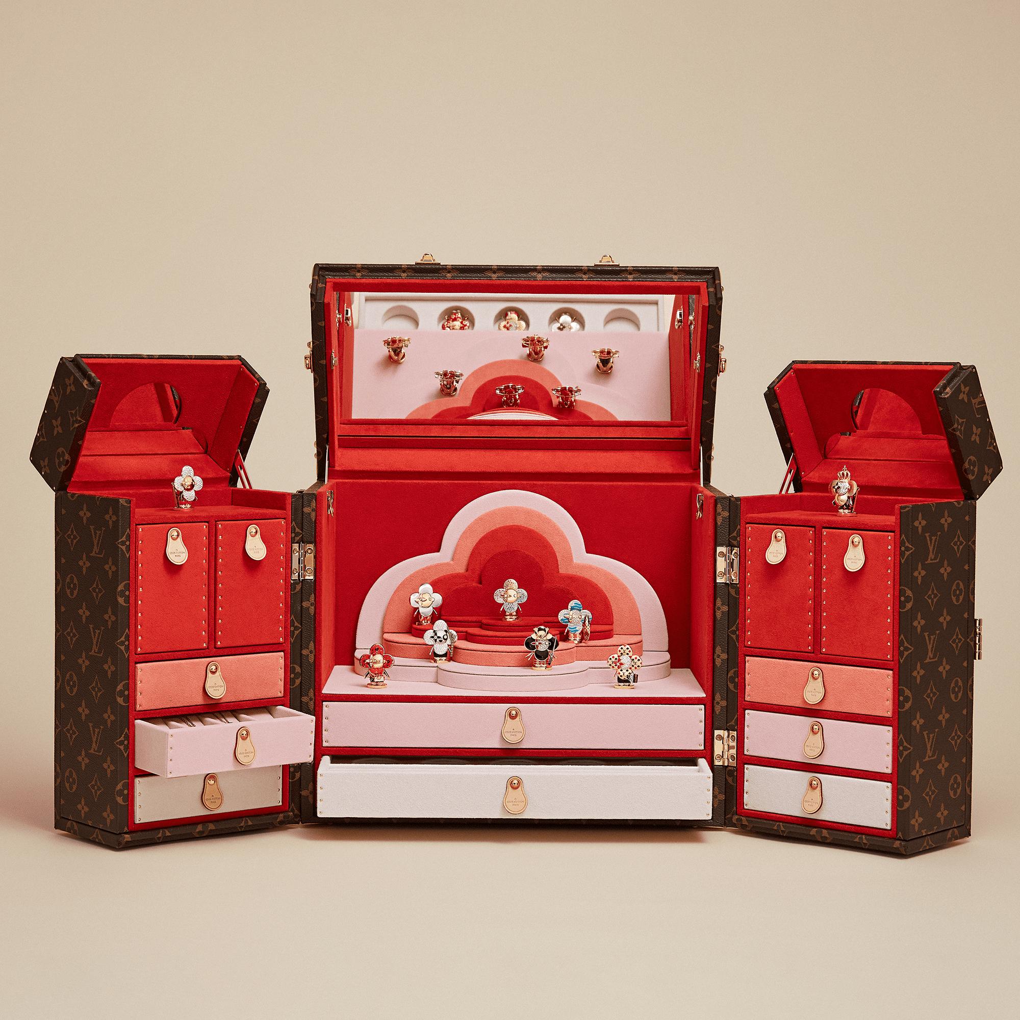 จี้ Vivienne Royal เยลโลว์โกลด์ ไวท์โกลด์ แลคเกอร์ และเพชร  in จิวเวลรี่