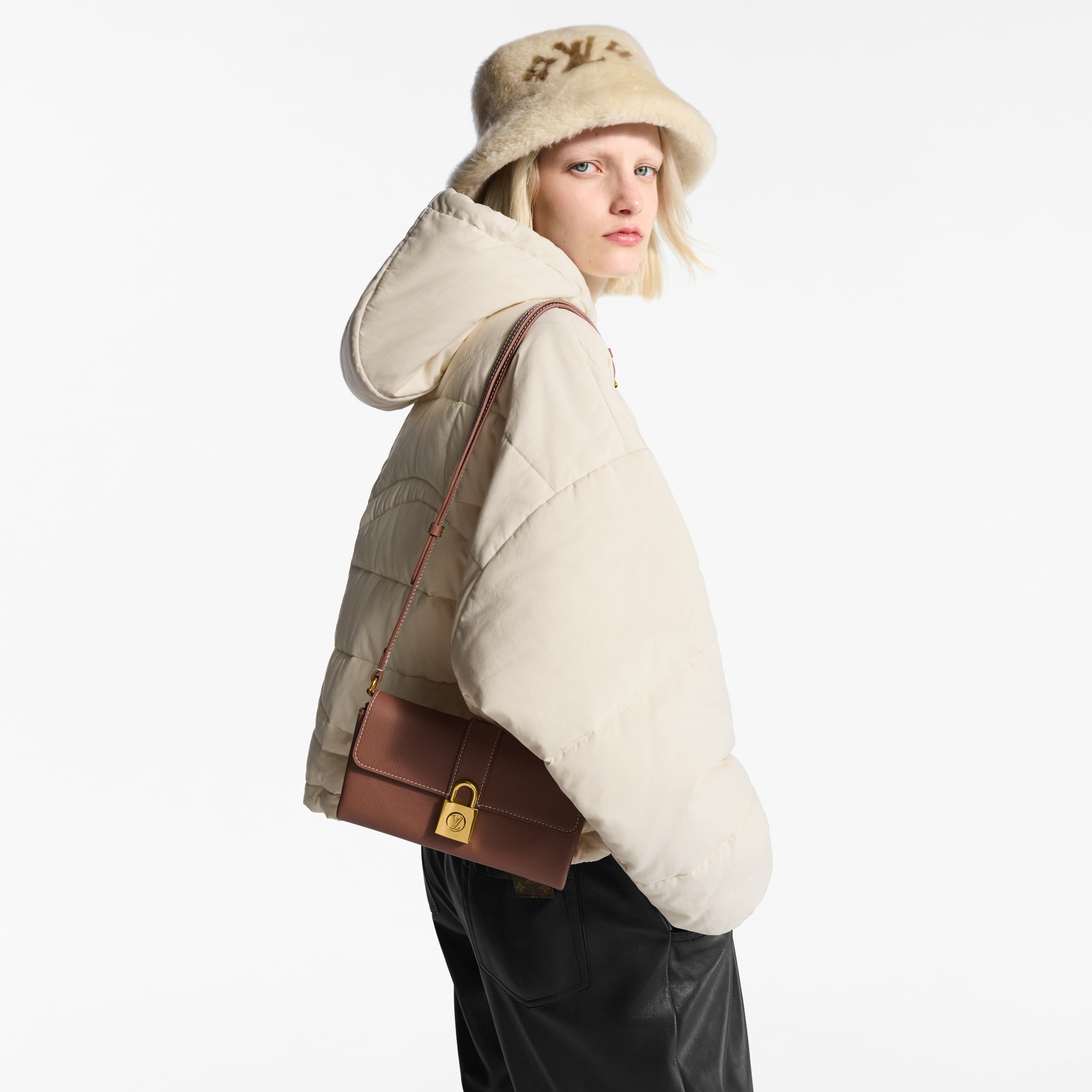 กระเป๋าสตางค์สายโซ่รุ่น Low Key Low Key in ผู้หญิง