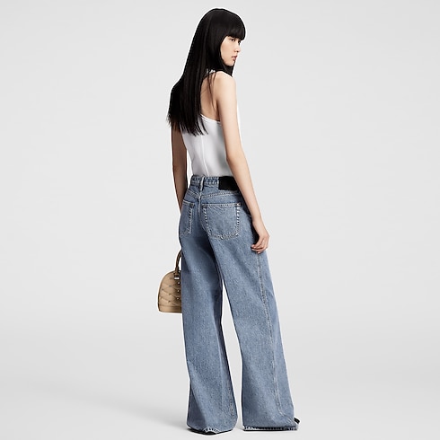 กางเกงยีนส์ขากว้างแบบกราฟิก in ผู้ชาย's Discontinued Product Obs 12 collections by Louis Vuitton (การย่อ/ขยายผลิตภัณฑ์)