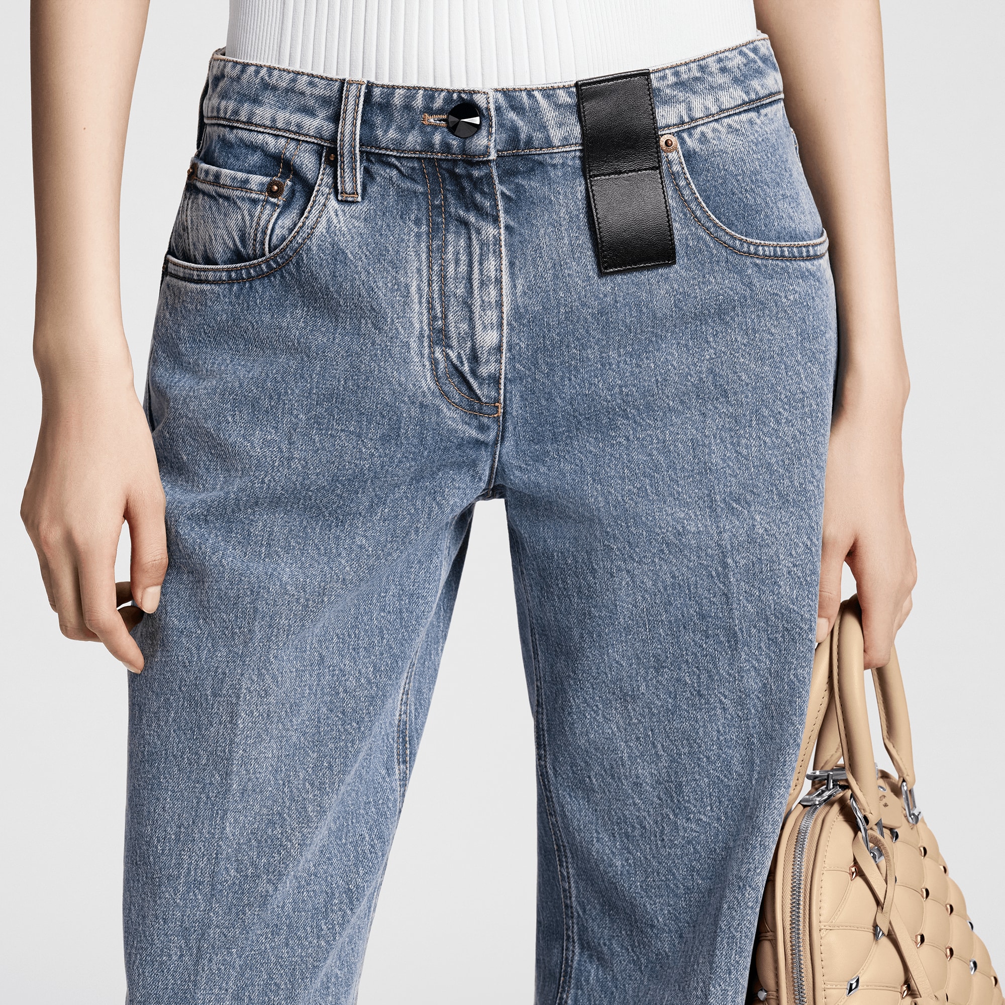 กางเกงยีนส์ขากว้างแบบกราฟิก  in ผู้ชาย