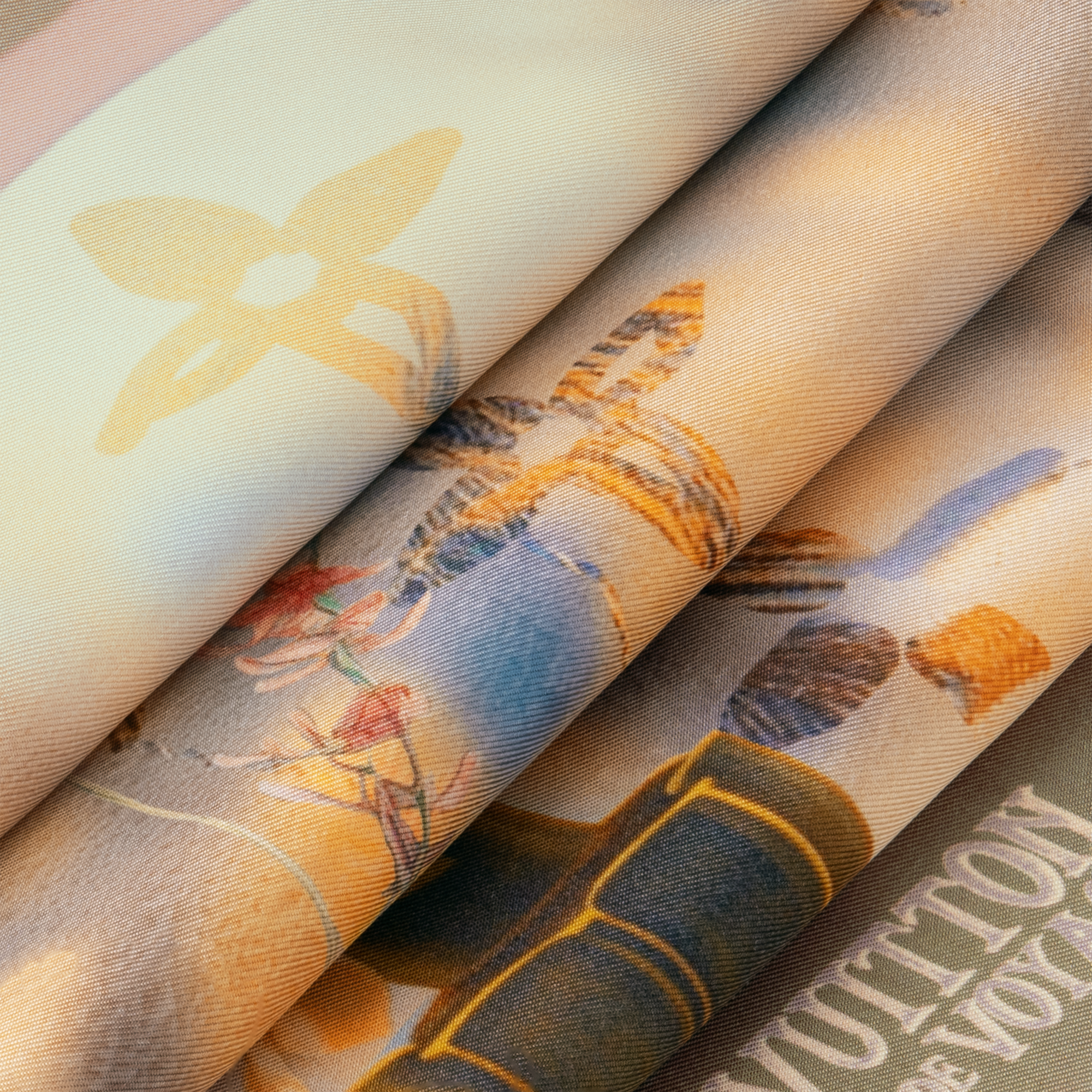 ผ้าไหม Square รุ่น Window View . in ผู้ชาย