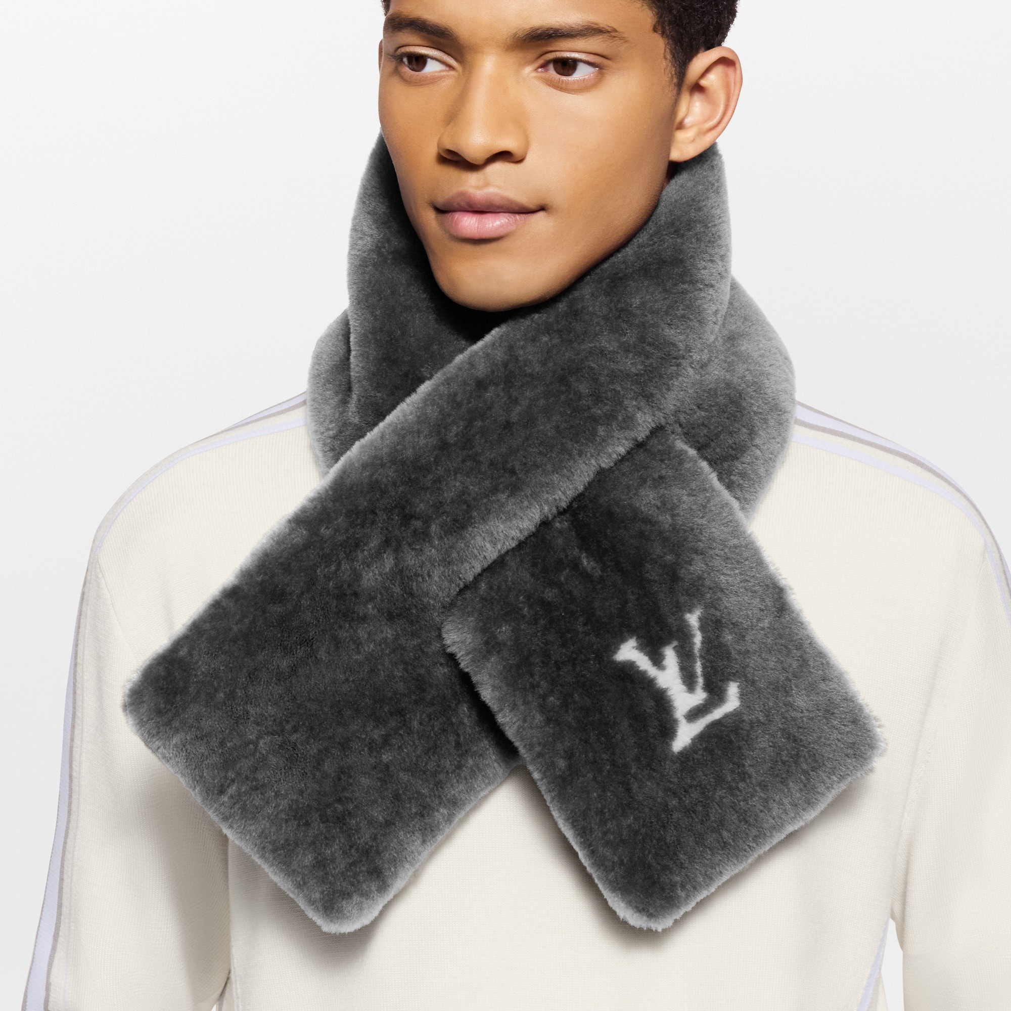 Yeti Scarf . in ผู้ชาย