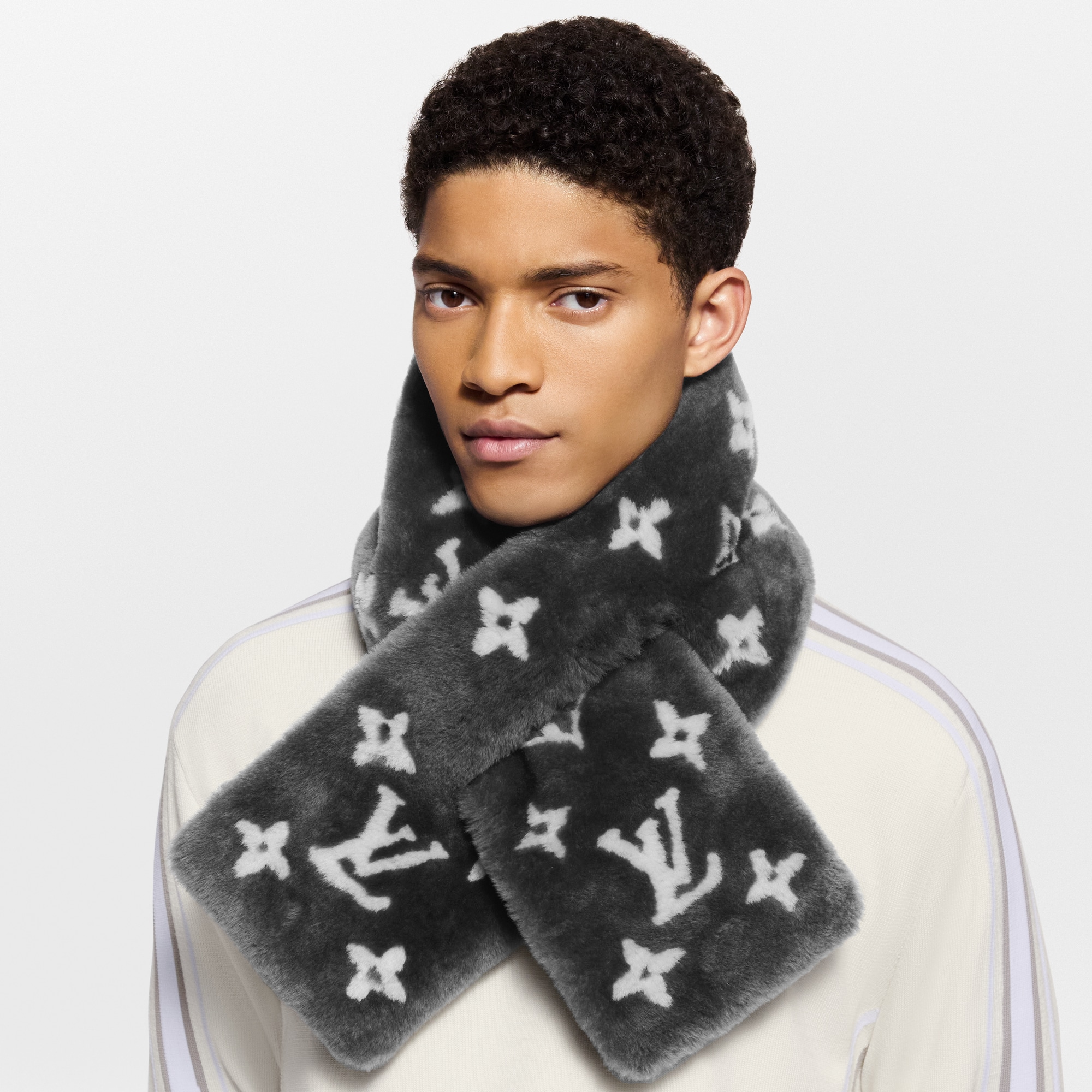 Yeti Scarf . in ผู้ชาย