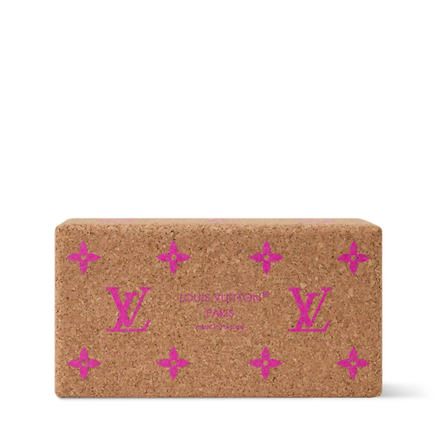 บล็อกโยคะ . in ทรังก์ การเดินทาง และ บ้าน's กีฬาและเกมส์ } collections by Louis Vuitton (การย่อ/ขยายผลิตภัณฑ์)